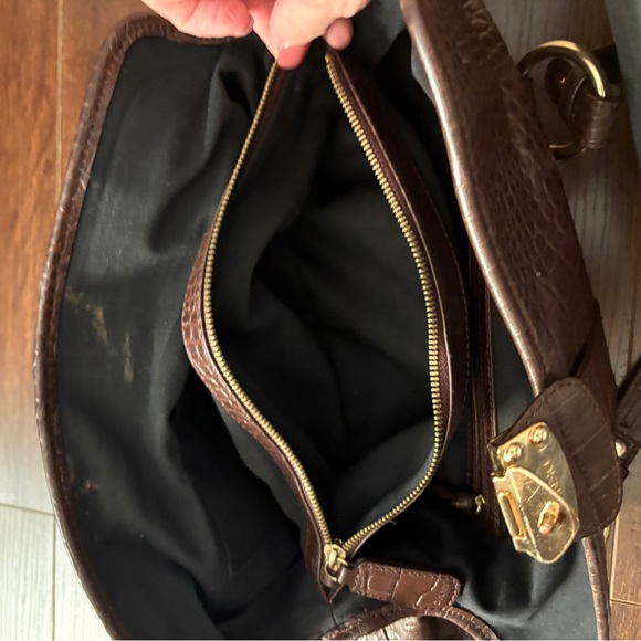 DKNY Elegant Brown Crocodile-Embossed Handbag - Picture 15 of 15